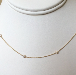 Dainty diamonds necklace an a perfect accessory for all classy women