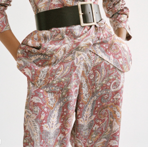 wearing a suit is an easy way to look classy